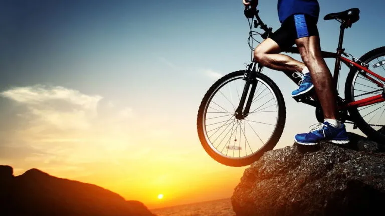 Tipos de portabicicletas, cómo transportar la bici en tu coche